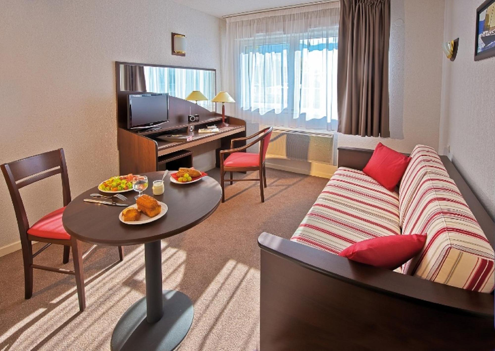 Comfort Aparthotel Les Hauts D'Annecy Exterior foto